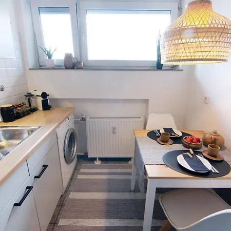 Mediterrane Nahe Hbf Mit Domblick *